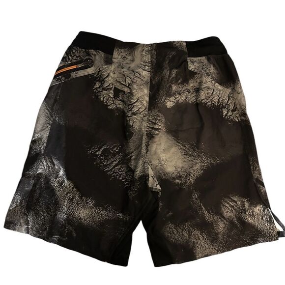 Lululemon Men’s Assert Short 9" Aerial Ice Black and White Size Medium - Picture 9 of 14